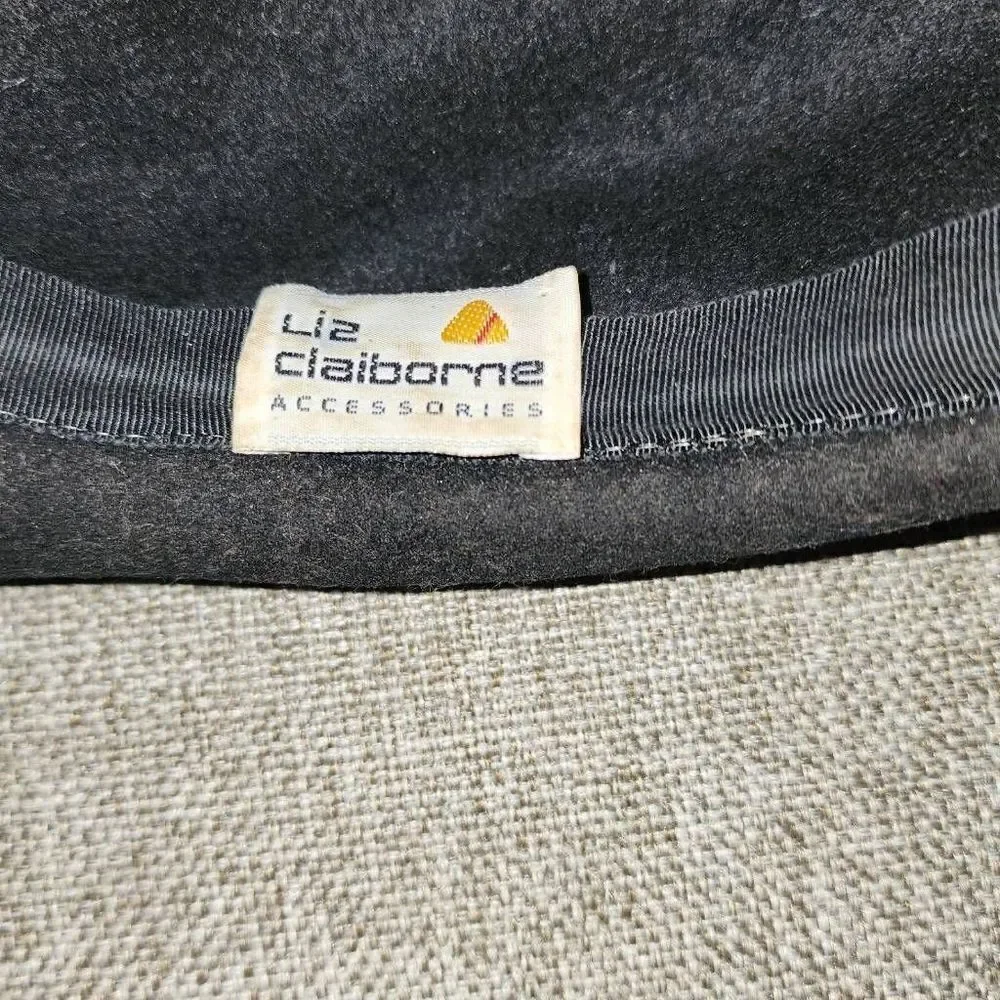 Liz Claiborne Vintage 100% Wool Beret